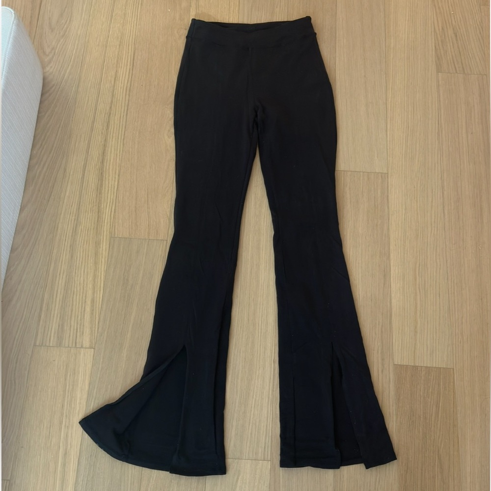 Alo Yoga Flutter Legging